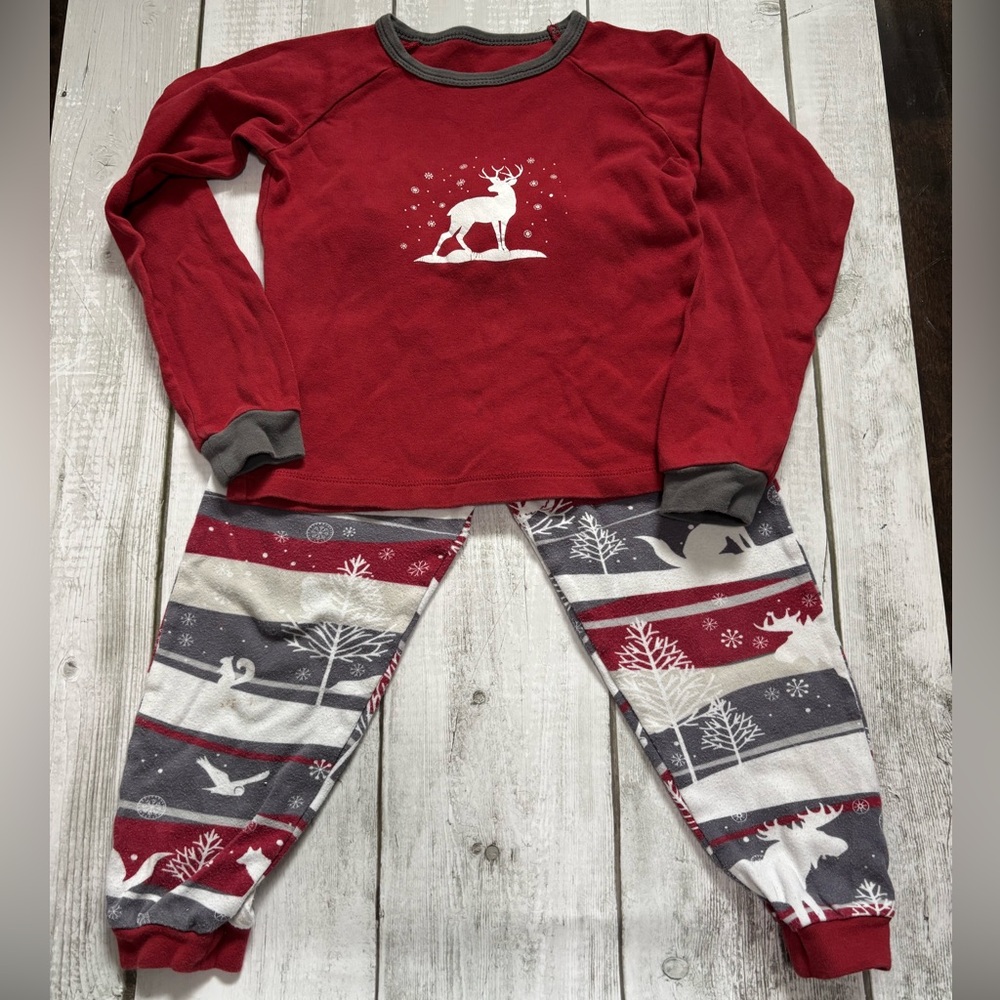 Maplelea Family Matching Festive Kids Pajama Set